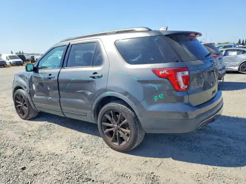 1FM5K8D81HGD04743 — 2017 Ford Explorer, photo 2 from Copart, Side