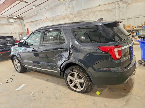 1FM5K8D89HGD81246 — 2017 Ford Explorer, photo 2 from Copart 30.09.2026, Side
