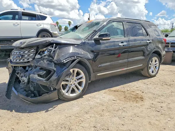 1FM5K7F86HGA93062 Ford Explorer 2017 — uszkodzenie Przód, zdjęcie przed naprawą