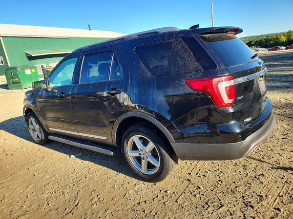 1FM5K8D82HGC81814 — 2017 Ford Explorer, zdjęcie 2 z Copart, Przód