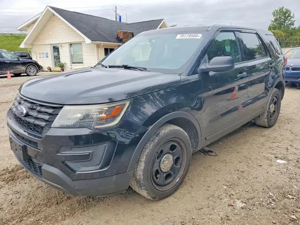 1FM5K8AR0HGC25321 Ford Explorer 2017 — uszkodzenie Przód, zdjęcie przed naprawą