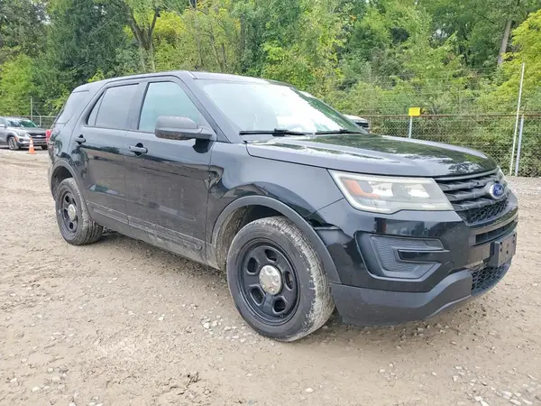 1FM5K8AR0HGC25321 — 2017 Ford Explorer, zdjęcie 4 z Copart 14.10.2026, Przód