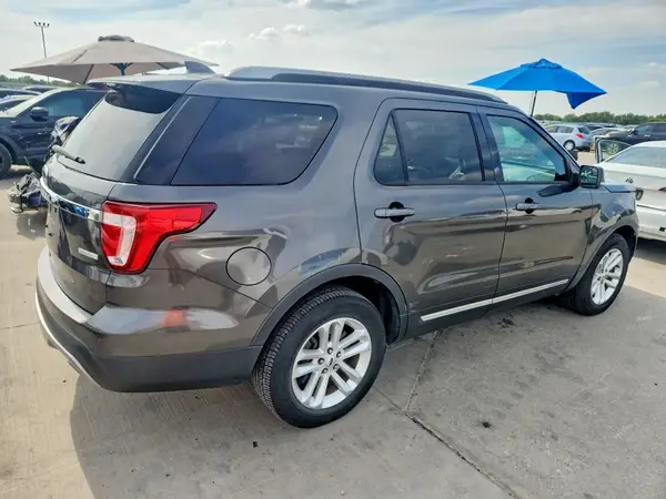 1FM5K7DH6HGC24400 — 2017 Ford Explorer, photo 3 from Copart 28.09.2026, Undercarriage damage