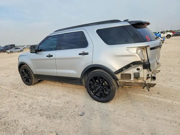 1FM5K7D88HGE37042 — 2017 Ford Explorer, photo 2 from Copart, Rear end