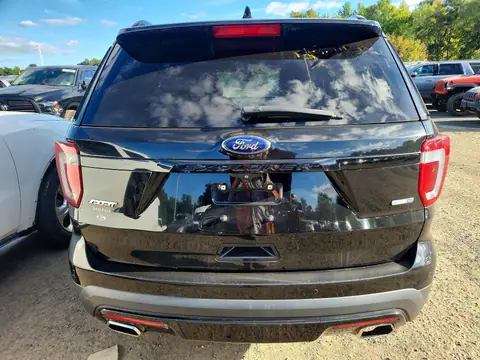 1FM5K8GT7HGA52366 — 2017 Ford Explorer, Roof (Top/Roof), before-repair photos