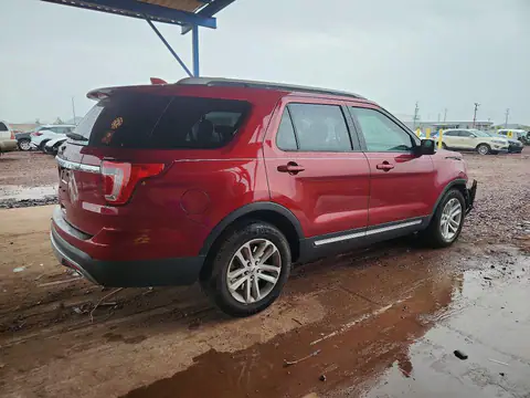 1FM5K7D88HGD55957 — 2017 Ford Explorer, zdjęcie 3 z Copart 27.10.2026, Przód