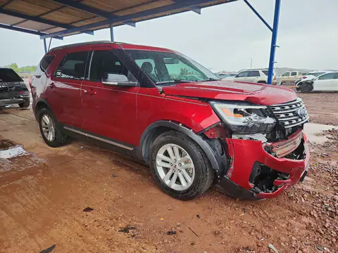 1FM5K7D88HGD55957 — 2017 Ford Explorer, zdjęcie 4 z Copart 27.10.2026, Przód