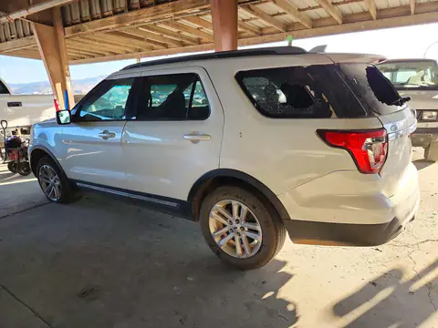 1FM5K7D86HGA12497 — 2017 Ford Explorer, photo 2 from Copart, Vandalism