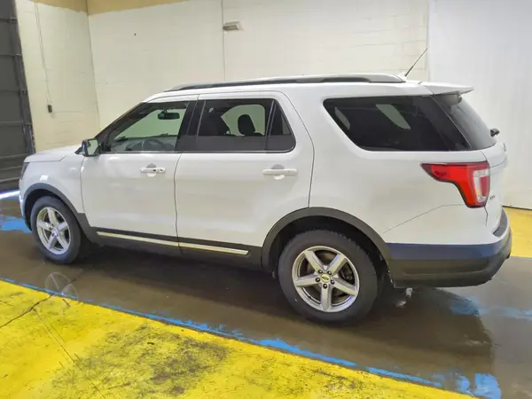 1FM5K7D85JGC83203 — 2018 Ford Explorer, фото 2 с аукциона Copart 28.09.2026, Задняя часть