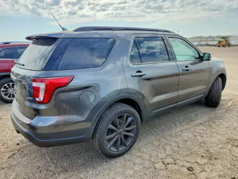 1FM5K8D81JGC52553 — 2018 Ford Explorer, photo 3 from Copart 20.10.2026, Front end