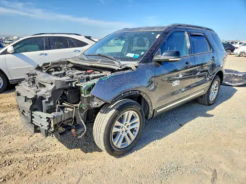 1FM5K8D86JGA94646 — 2018 Ford Explorer, ПЕРЕДНЯЯ ЧАСТЬ (Front End), фото до ремонта
