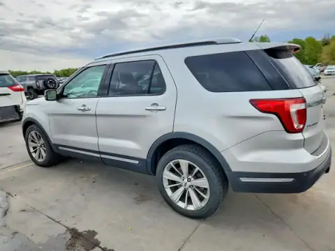 1FM5K8F80JGB10739 — 2018 Ford Explorer, photo 2 from Copart 05.10.2026, Front end