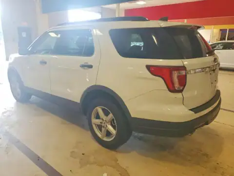 1FM5K8BH4JGC88966 — 2018 Ford Explorer, foto 2 de Copart, Daños en los bajos
