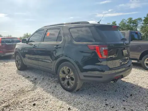 1FM5K8GT6JGA34477 — 2018 Ford Explorer, photo 2 from Copart, Front end