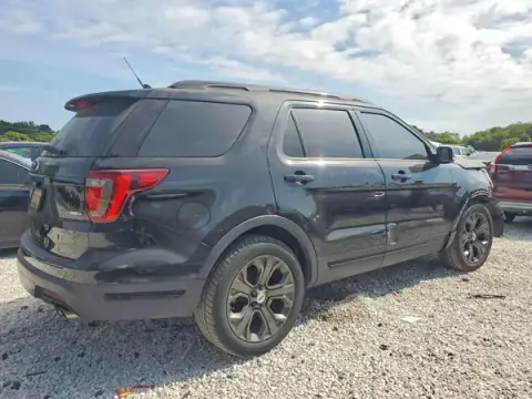 1FM5K8GT6JGA34477 — 2018 Ford Explorer, photo 3 from Copart, Front end