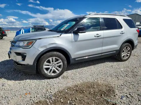 1FM5K8D8XJGC15209 — 2018 Ford Explorer, წინა ნაწილი (Front End), ფოტოები შეკეთებამდე