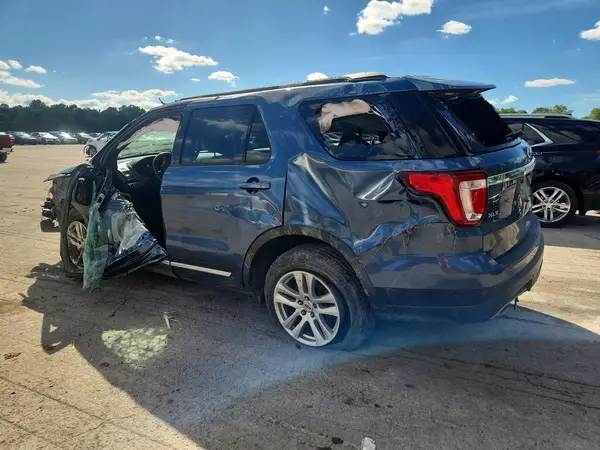 1FM5K8D86JGC04238 — 2018 Ford Explorer, foto 2 de Copart 08.10.2026, Vuelco