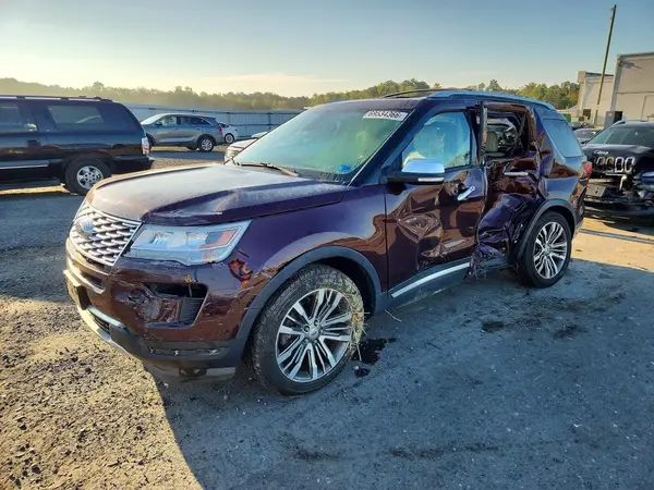 1FM5K8HT3JGB29948 Ford Explorer 2018 — Side damage, before-repair photo