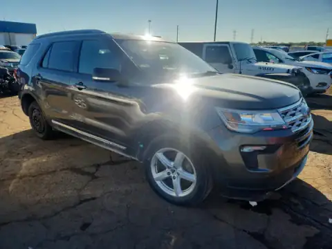 1FM5K7DHXJGC32389 — 2018 Ford Explorer, фото 4 с аукциона Copart 02.10.2026, БОКОВАЯ ЧАСТЬ