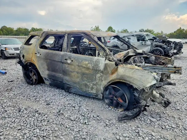 1FM5K7B87JGB62529 — 2018 Ford Explorer, photo 4 from Copart 13.10.2026, Fire