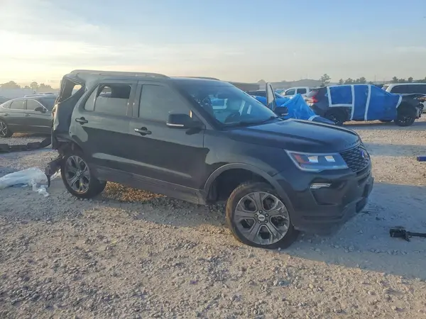 1FM5K8GT6JGC57876 — 2018 Ford Explorer, zdjęcie 4 z Copart, Tył