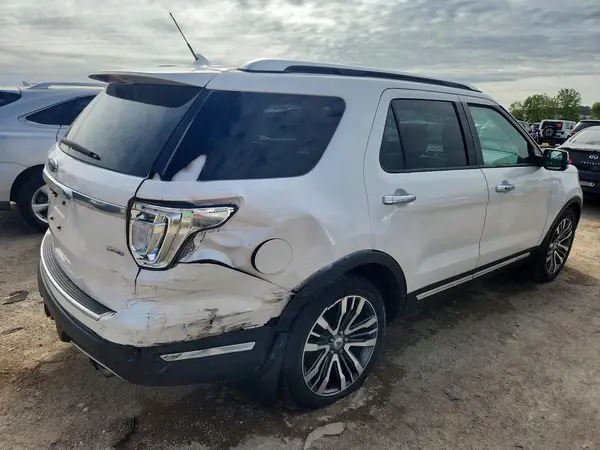 1FM5K8HTXJGA79064 — 2018 Ford Explorer, фото 3 с аукциона Copart, Задняя часть