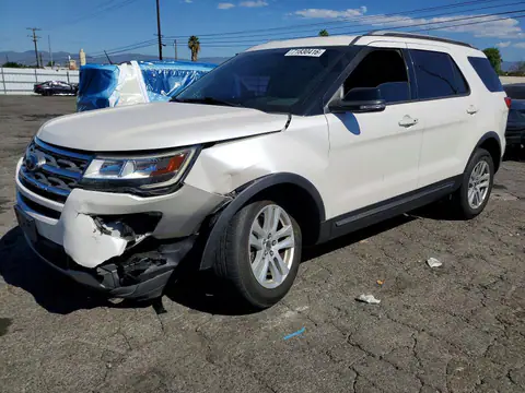1FM5K8D84JGA56039 — 2018 Ford Explorer, Parte delantera (Front End), fotos antes de reparar