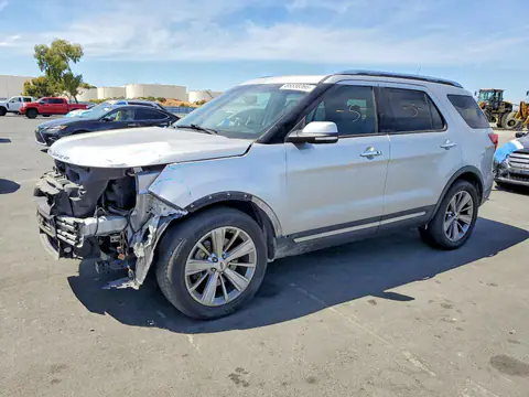 1FM5K8F85KGA91882 — 2019 Ford Explorer, Передняя часть (Front End), фото до ремонта