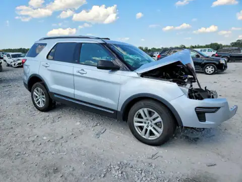 1FM5K8D82KGA27107 — 2019 Ford Explorer, zdjęcie 4 z Copart, Przód