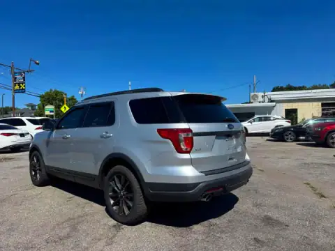 1FM5K8D83KGA03110 — 2019 Ford Explorer, zdjęcie 3 z Copart 30.09.2026, Normalne zużycie