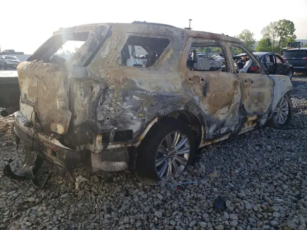 1FM5K7FW8LGC12110 — 2020 Ford Explorer, photo 3 from Copart 08.10.2026, Fire