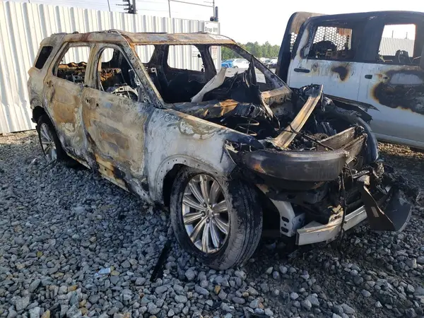 1FM5K7FW8LGC12110 — 2020 Ford Explorer, photo 4 from Copart 08.10.2026, Fire