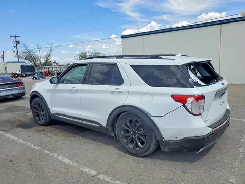 2020 Ford Explorer VIN 1FMSK7DH6LGD17557 фото 2