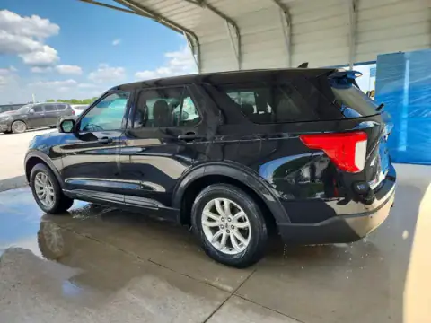 1FMSK7BH0MGB43604 — 2021 Ford Explorer, zdjęcie 2 z Copart 17.09.2026, Uszkodzenia dookoła
