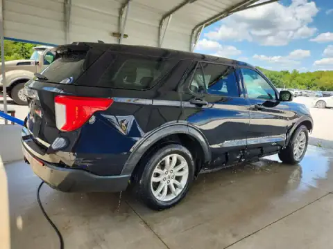 1FMSK7BH0MGB43604 — 2021 Ford Explorer, zdjęcie 3 z Copart 17.09.2026, Uszkodzenia dookoła
