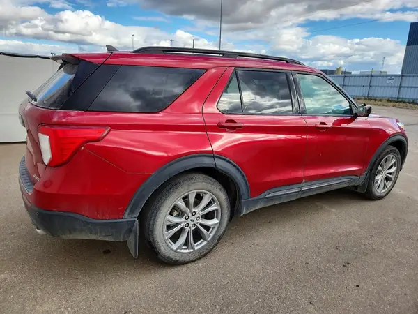 1FMSK8DH2MGA89693 — 2021 Ford Explorer, фото 17 с аукциона Copart 07.10.2026, Мелкие вмятины и царапины