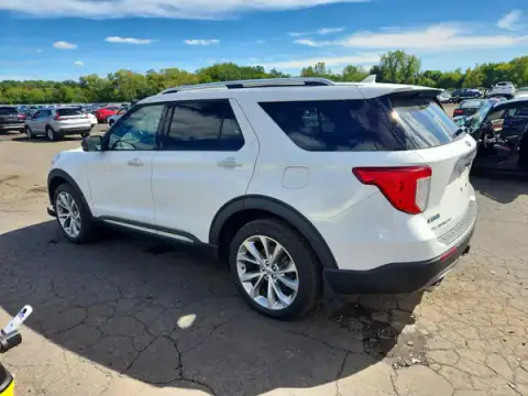 1FM5K8HC2MGA66023 — 2021 Ford Explorer, foto 2 de Copart, Parte delantera