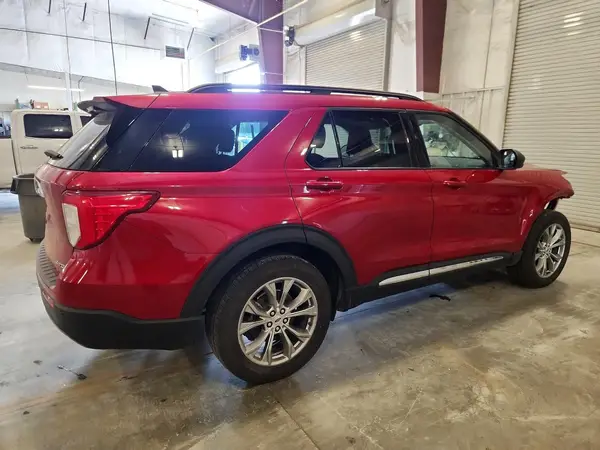 1FMSK8DH8MGC34039 — 2021 Ford Explorer, фото 3 с аукциона Copart, Передняя часть