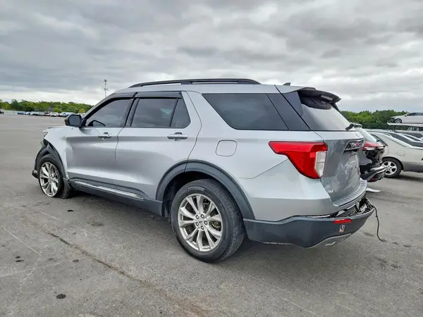 1FMSK8DH6MGA10445 — 2021 Ford Explorer, фото 2 с аукциона Copart, Задняя часть