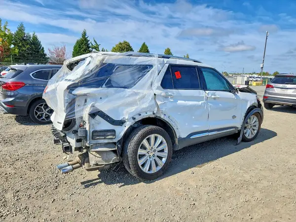 1FM5K8LC4MGB79740 — 2021 Ford Explorer, photo 3 from Copart, All-over damage
