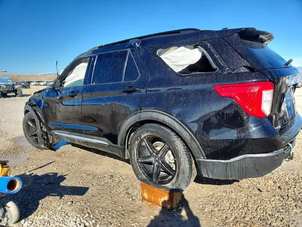 1FMSK7DH4MGB02549 — 2021 Ford Explorer, фото 2 с аукциона Copart, Опрокидывание