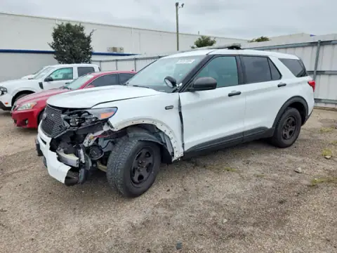 1FM5K8AB4MGA17830 — 2021 Ford Explorer, Передня частина (Front End), фото до ремонту
