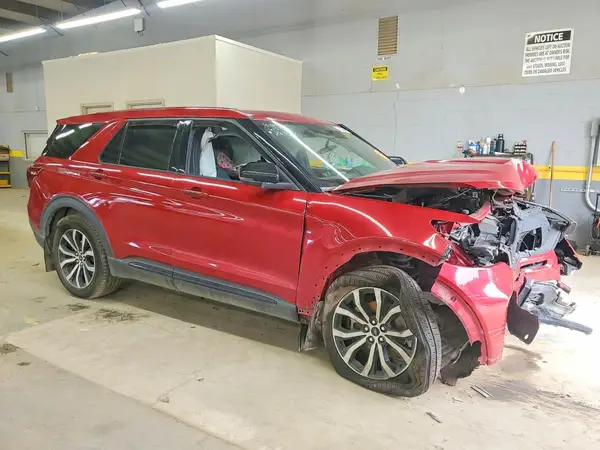 1FM5K8GCXMGA22899 — 2021 Ford Explorer, фото 4 с аукциона Copart, Передняя часть