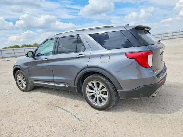 1FMSK7FH4MGB37119 — 2021 Ford Explorer, photo 2 from Copart, Front end