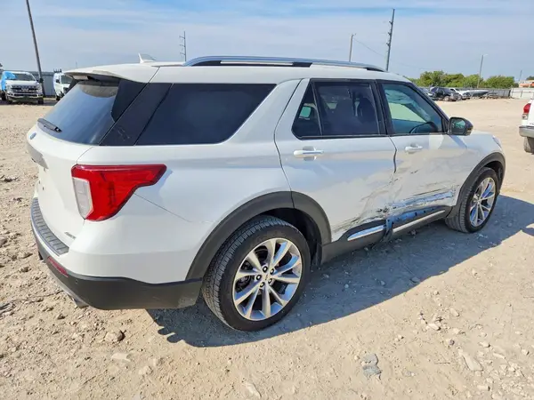 1FM5K8HCXMGC18209 — 2021 Ford Explorer, фото 3 с аукциона Copart, Боковая часть
