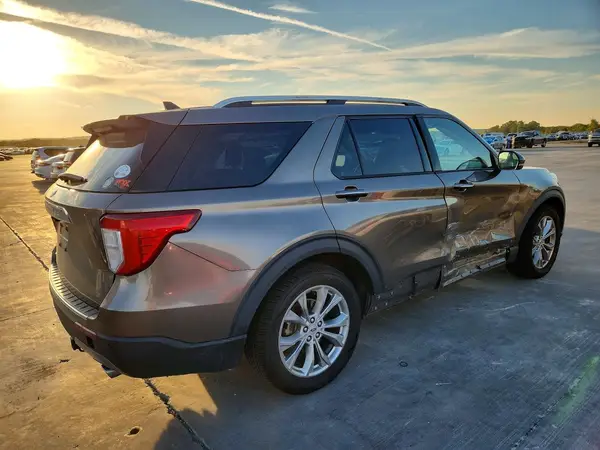 2021 FORD EXPLORER VIN 1FMSK7FH0MGB83840 фото 3
