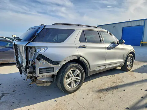 2022 FORD EXPLORER VIN 1FMSK7DH0NGA21243 фото 3