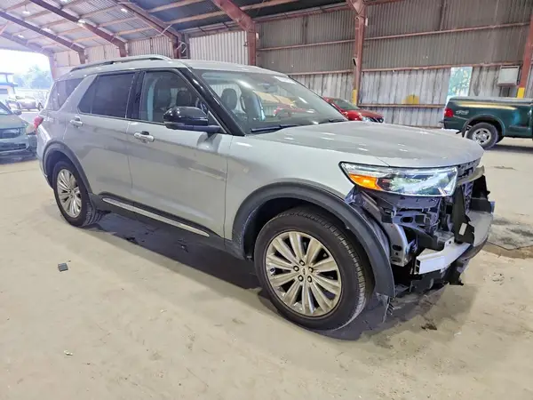 1FMSK7FH6NGA46886 — 2022 Ford Explorer, photo 4 from Copart 02.10.2026, All-over damage