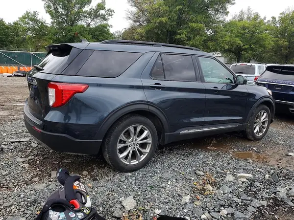1FMSK7DHXNGA90229 — 2022 Ford Explorer, zdjęcie 3 z Copart, Zalanie