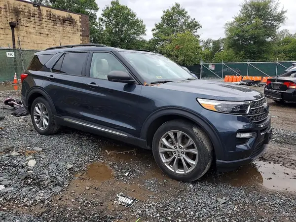 1FMSK7DHXNGA90229 — 2022 Ford Explorer, zdjęcie 4 z Copart, Zalanie